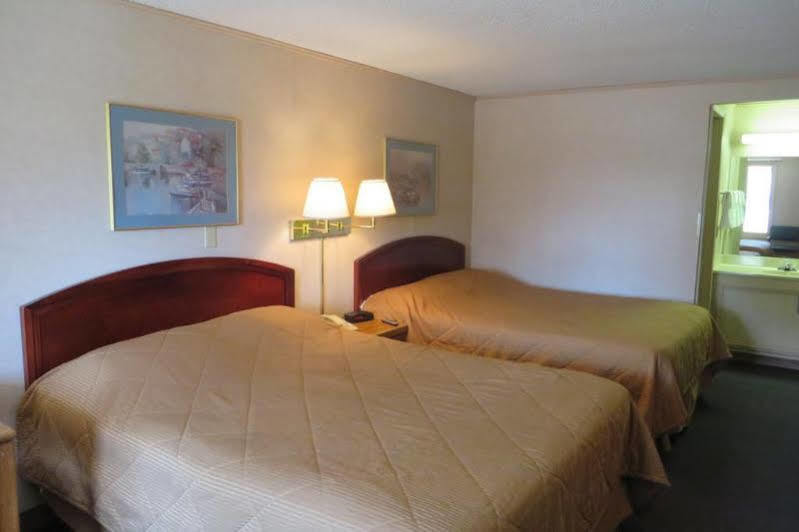 Knights Inn Canton Bagian luar foto